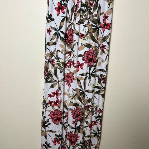 Material Girl Floral Lace-Up Maxi Dress - Red and Green on Cream Y2K Summer Chic - Picture 10 of 16